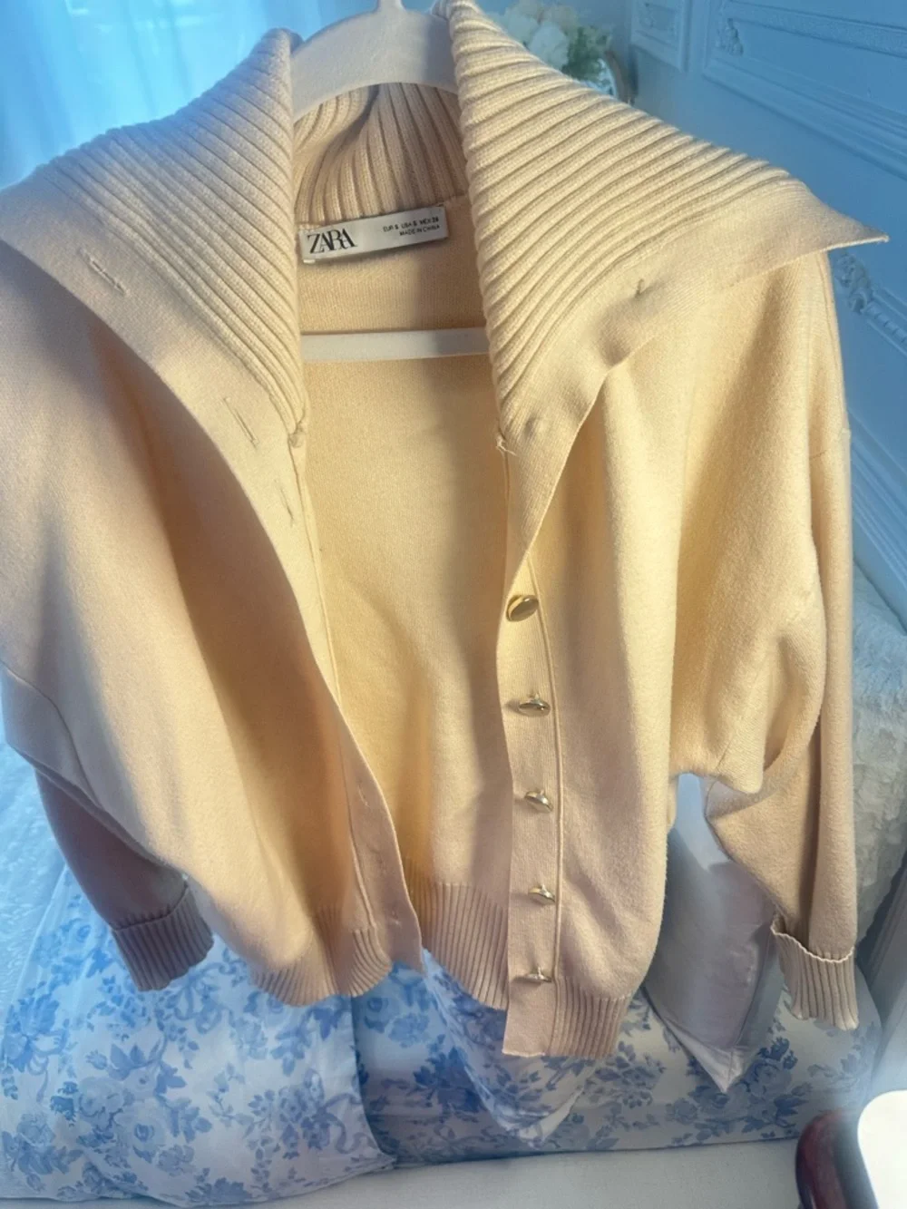 Zara Cream Button-Up Ribbed Collar Cardigan - Picture 1 of 5